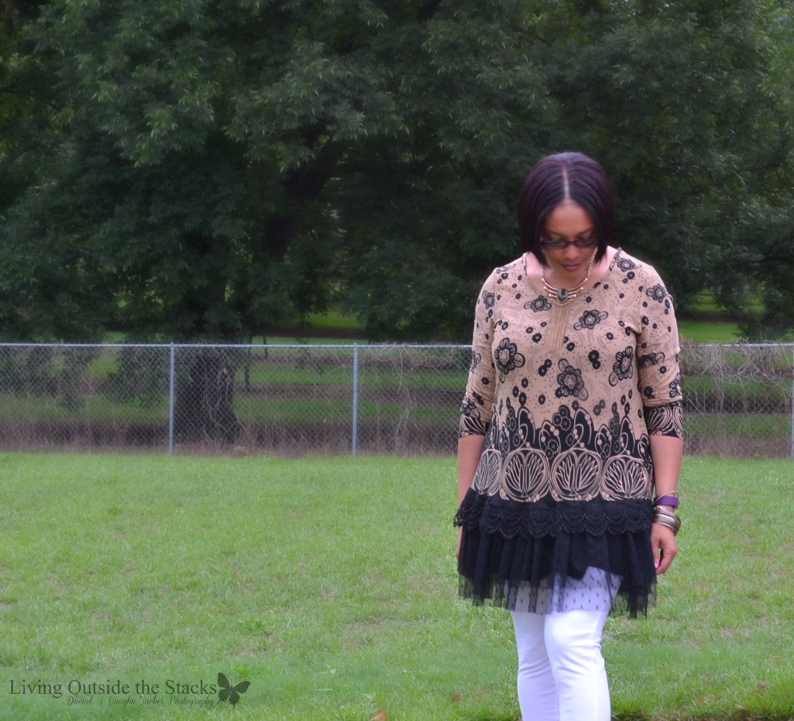 Brown and Tan Lace Bottom Tunic from #Zulily with White Leggings from #Kmart and Wedges from #Target {living outside the stacks}