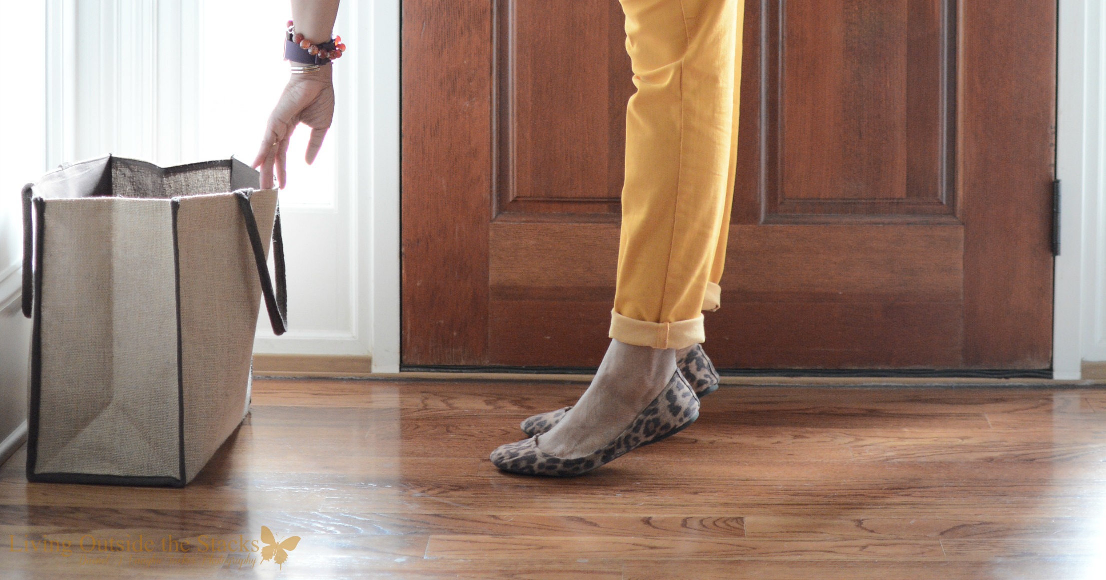 Chambray Tunic Mustard Jeans and Animal Print Flats {living outside the stacks}