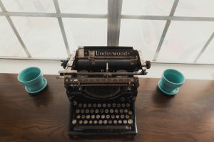 Vintage Typewriter {living outside the stacks}