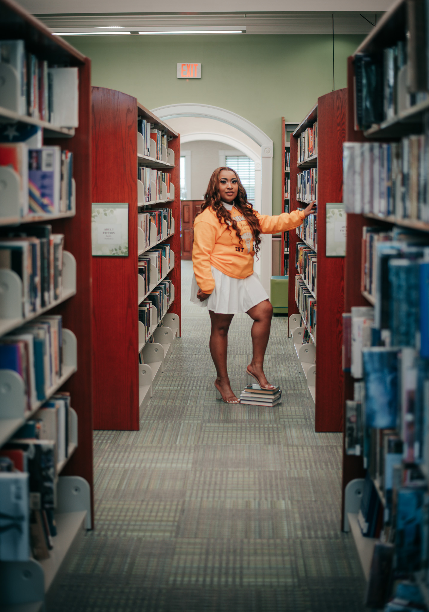 My Photography Project The Graduate {living outside the stacks} {living outside the stacks} Follow @livingoutsidethestacksphoto on Instagram #GraduationPhoto #Photography 