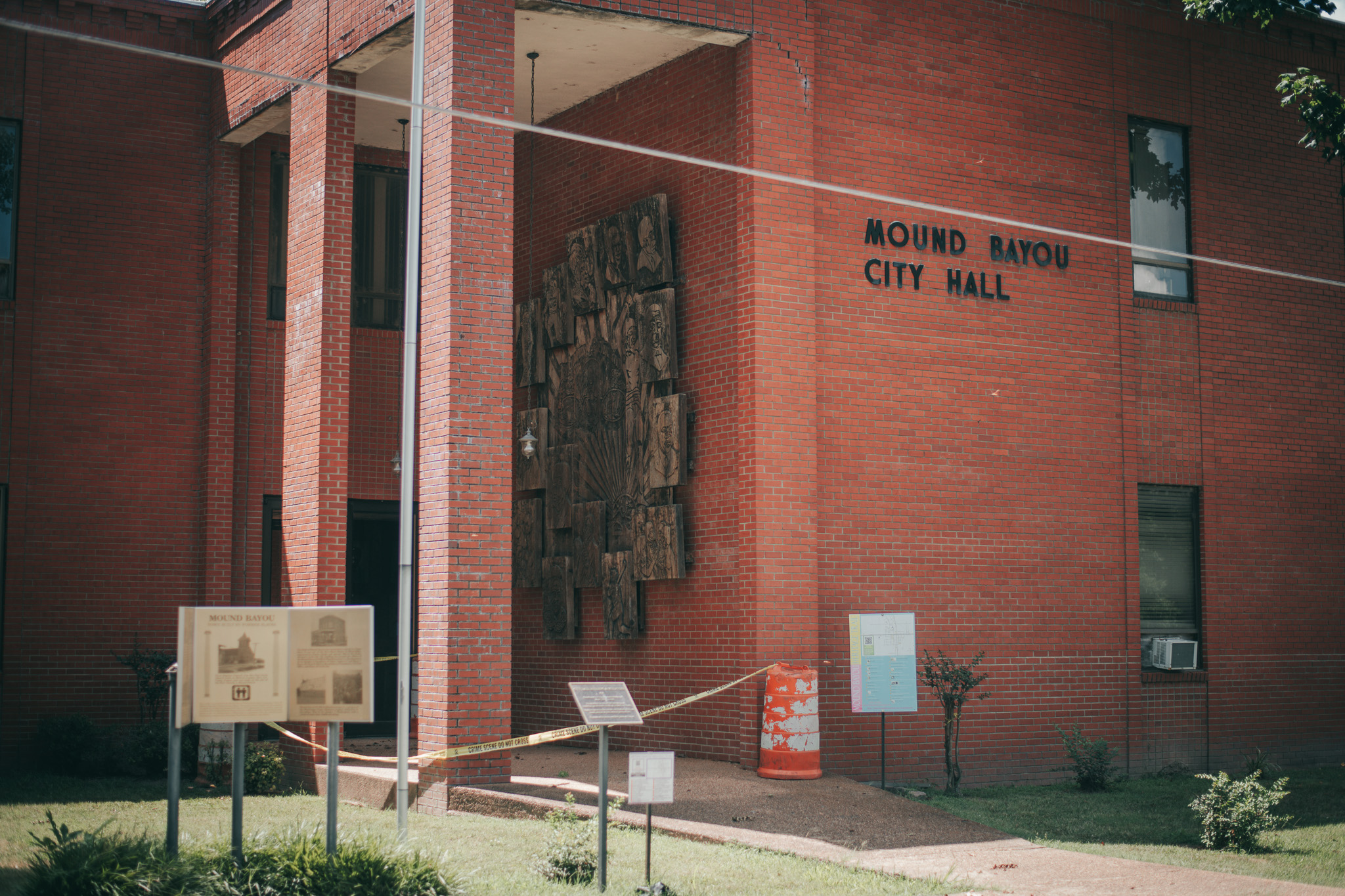 Mound Bayou Mississippi {living outside the stacks} #BlackHistory #HistoricallyBlackTown #LivingOutsideTheStacks #MoundBayouMississippi