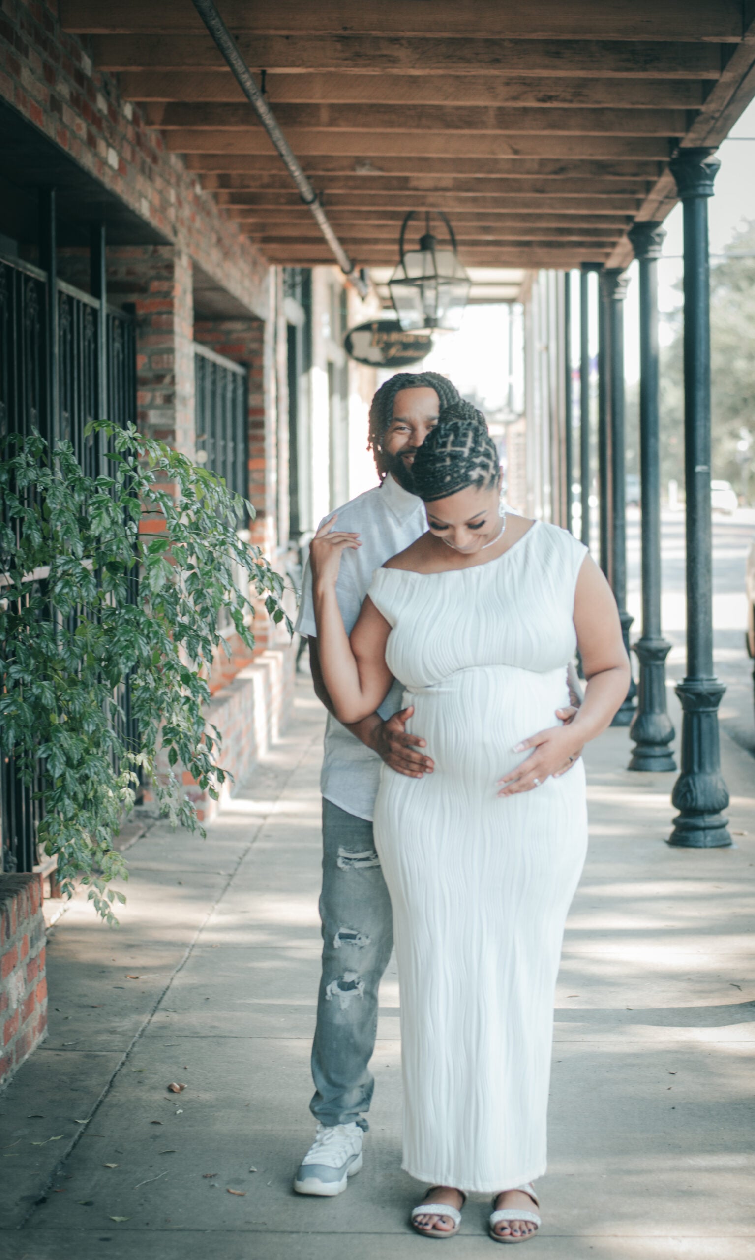 Liz and Colby Maternity {living outside the stacks} Follow @livingoutsidethestacksphoto on Instagram #Cenla #MaternityPhoto #Photography