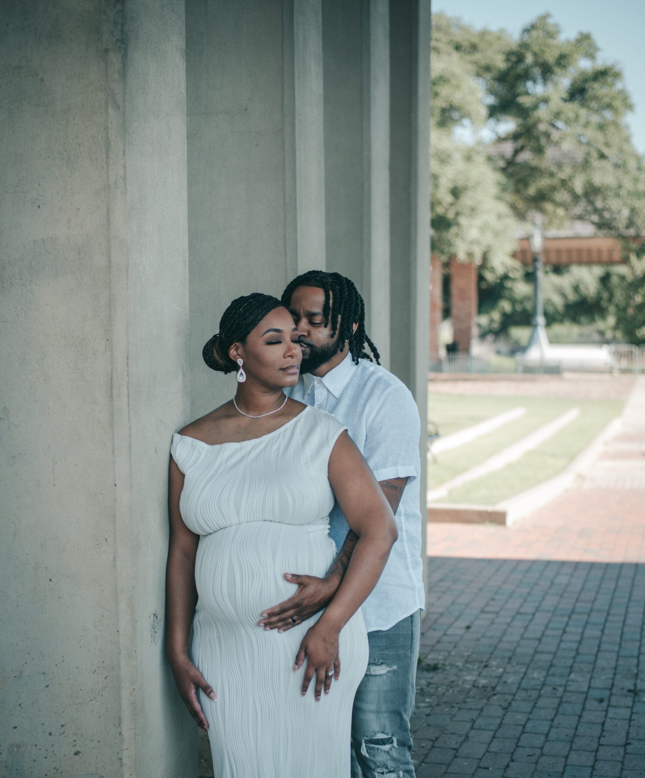 Liz and Colby Maternity {living outside the stacks} Follow @livingoutsidethestacksphoto on Instagram #Cenla #MaternityPhoto #Photography