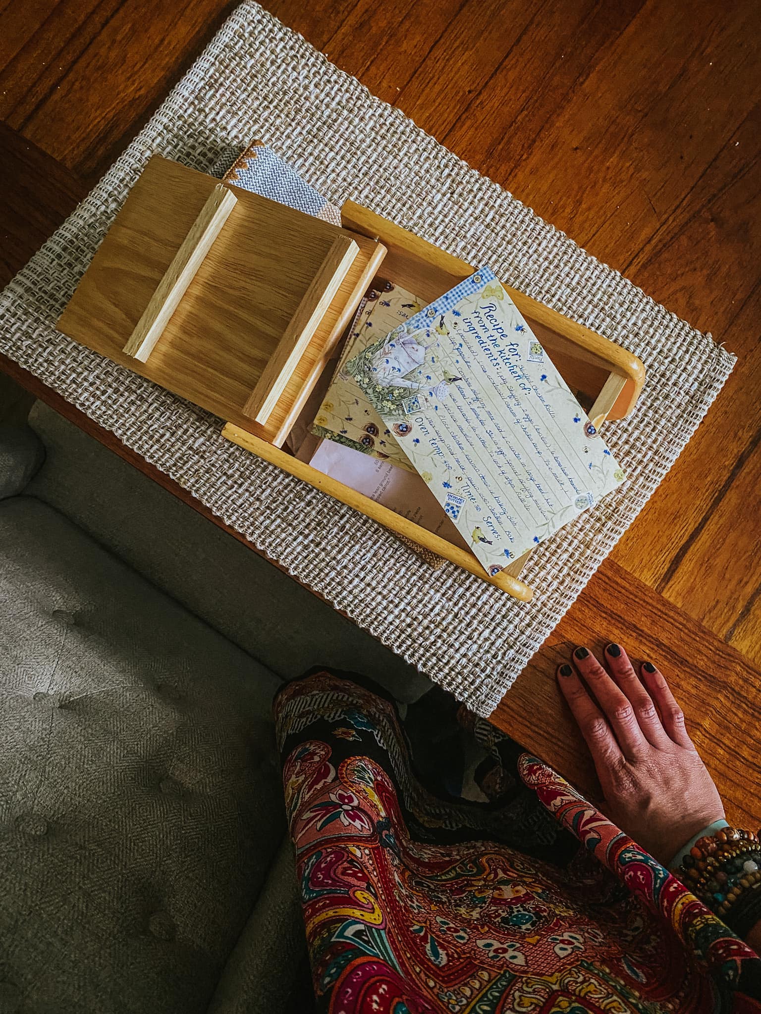 Where Bloggers Live Recipe Cards {living outside the stacks} Follow @DaenelT on Instagram