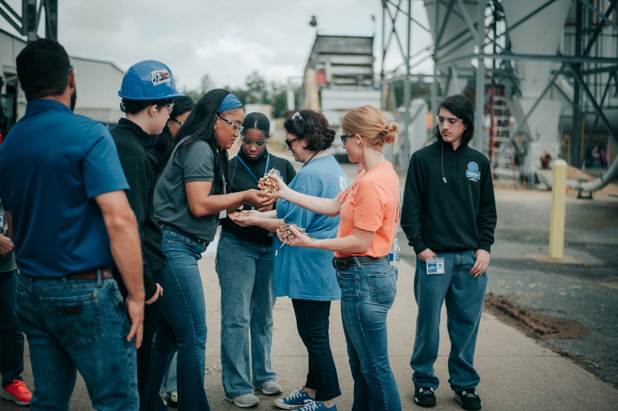 Manufacturing Career Camp 2026_Jeld-Wen {living outside the stacks} Follow @DaenelT on Instagram 001